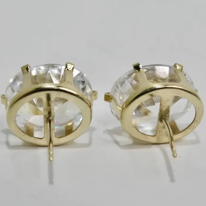 Earrings 18K Gold Plated Swarovski Synthetic Round Emerald Cut Crystal Stud Earrings Vintage by Misty Earrings 18K Gold Plated Swarovski Synthetic Round Emerald Cut Crystal Stud Earrings Vintage by Misty