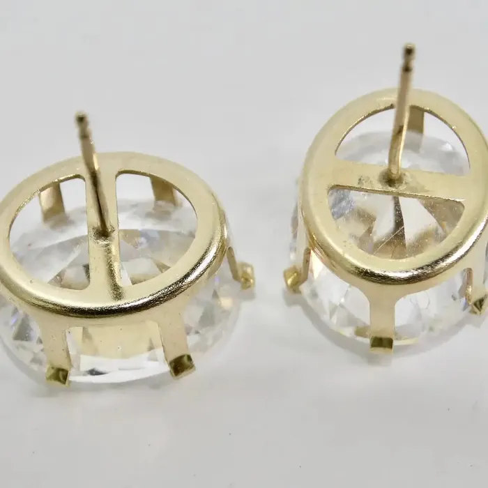 Earrings 18K Gold Plated Swarovski Synthetic Round Emerald Cut Crystal Stud Earrings Vintage by Misty Earrings 18K Gold Plated Swarovski Synthetic Round Emerald Cut Crystal Stud Earrings Vintage by Misty