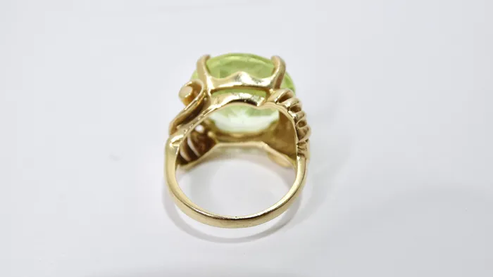 Tourmaline 14k Gold Solitare Ring Vintage by Misty Rings Tourmaline 14k Gold Solitare Ring Vintage by Misty Rings
