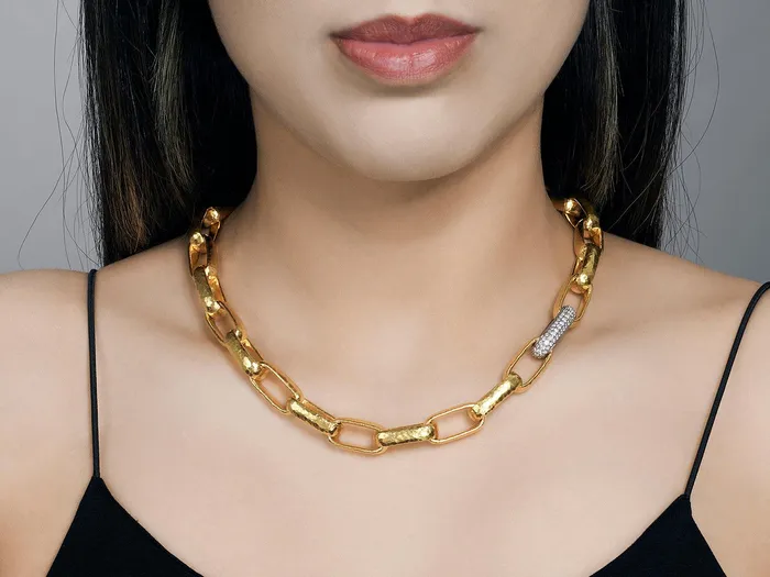 Necklaces GG GOLD COR GURHAN Hoopla Gold Diamond Pave Link Short Necklace Large Heavy Oval Single Pave Link Necklaces GG GOLD COR GURHAN Hoopla Gold Diamond Pave Link Short Necklace Large Heavy Oval Single Pave Link